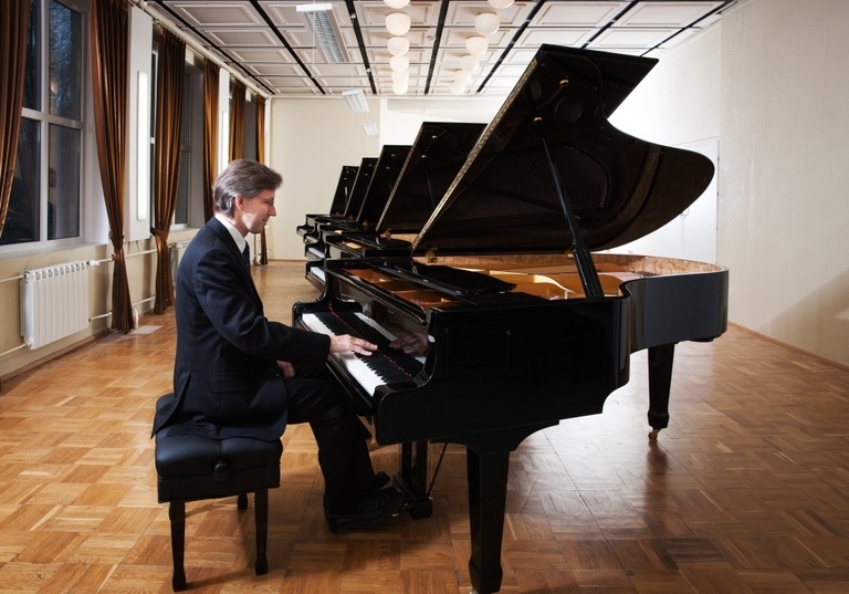Best Pianist In The World